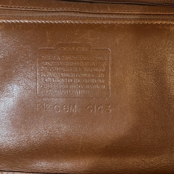 Vintage Coach Worth Crossbody. g6M 4143 - Picture 12 of 12